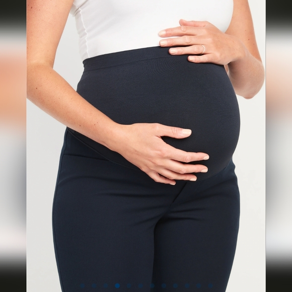 Maternity Full Panel Pixie Ankle Pants (Burgundy) - Picture 3 of 4